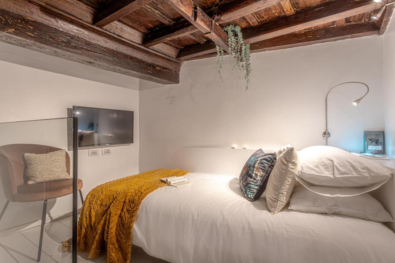 Lucrezia Apartment - Close To Piazza Navona Rome Exterior photo