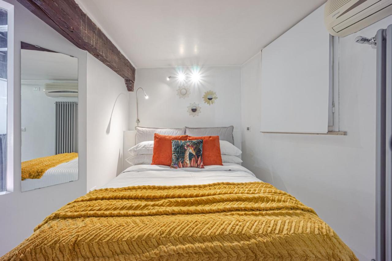 Lucrezia Apartment - Close To Piazza Navona Rome Exterior photo