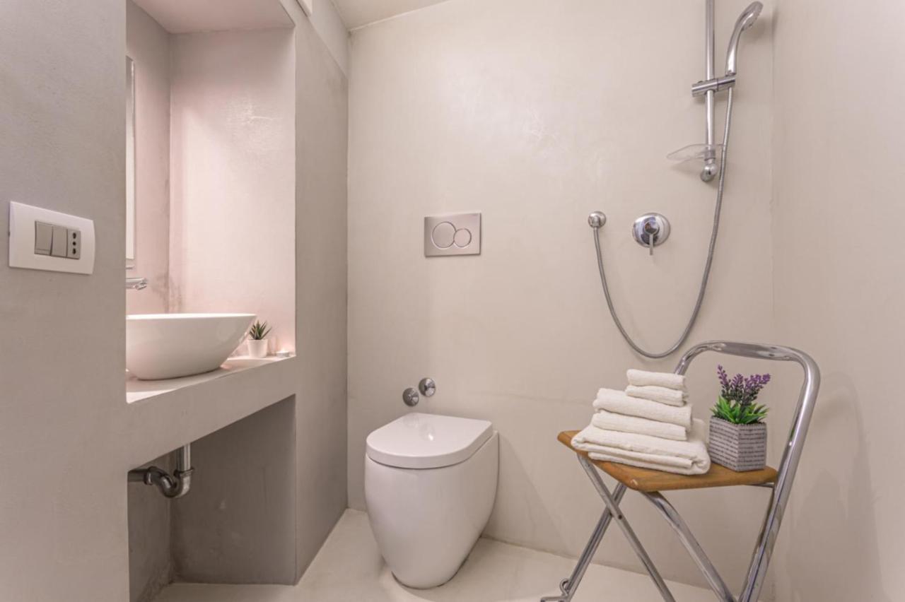 Lucrezia Apartment - Close To Piazza Navona Rome Exterior photo
